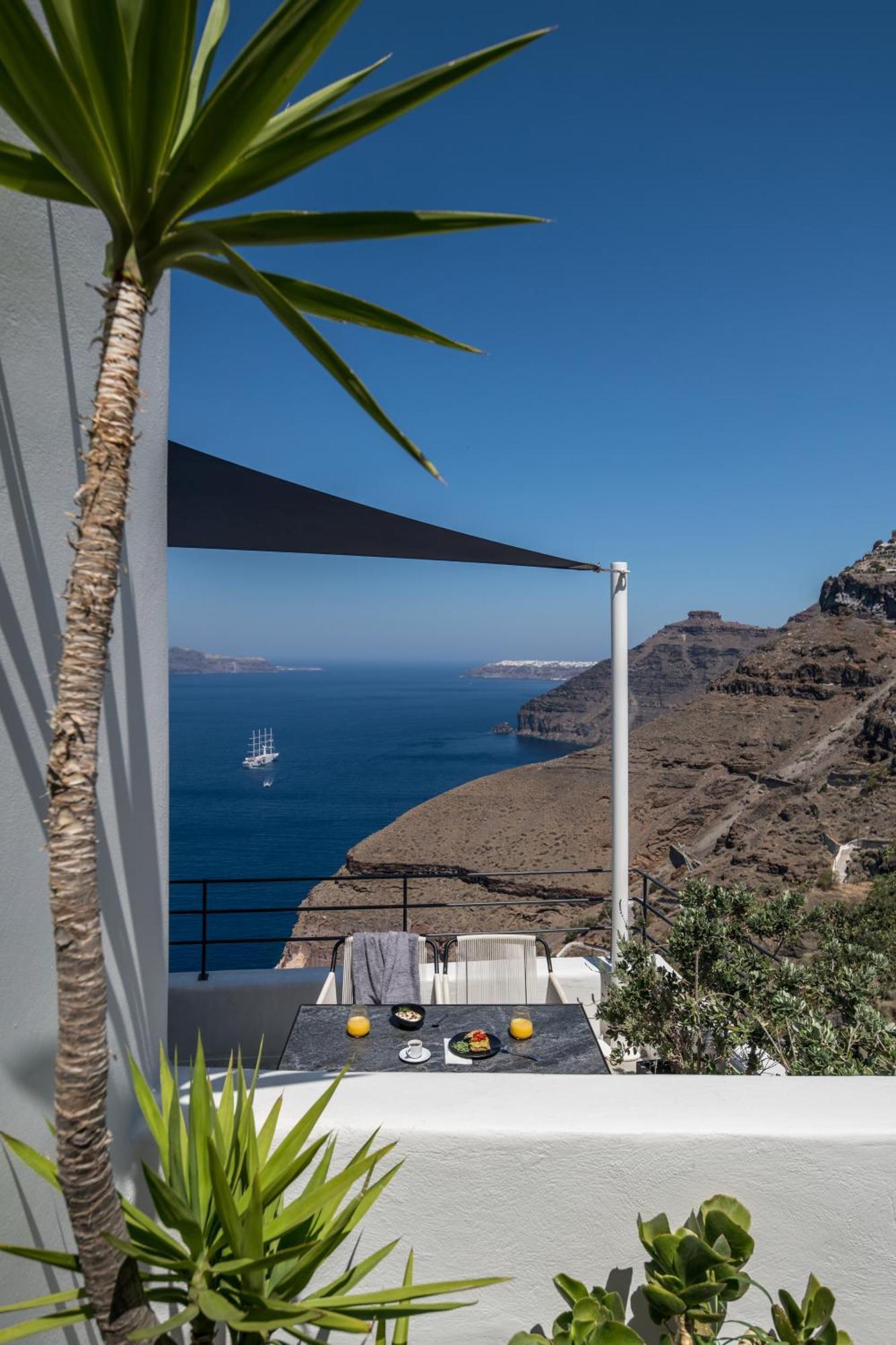 Porto Fira Suites Dış mekan fotoğraf